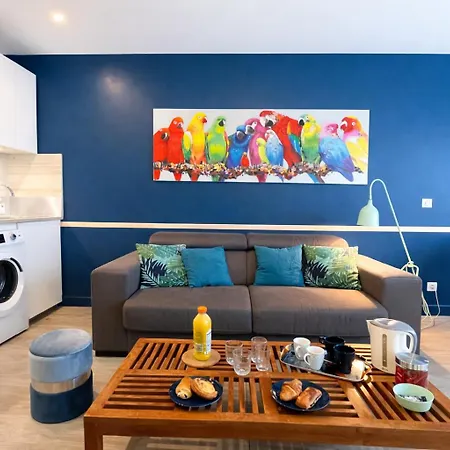 Apartamento Parrots-porte D'orleans-wifi By La Cle Des Expos In *